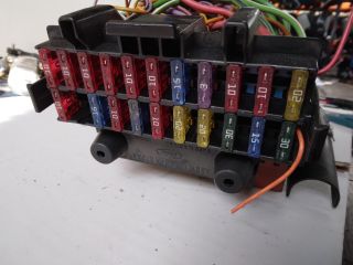 bontott FORD KA Biztosítéktábla Utastér