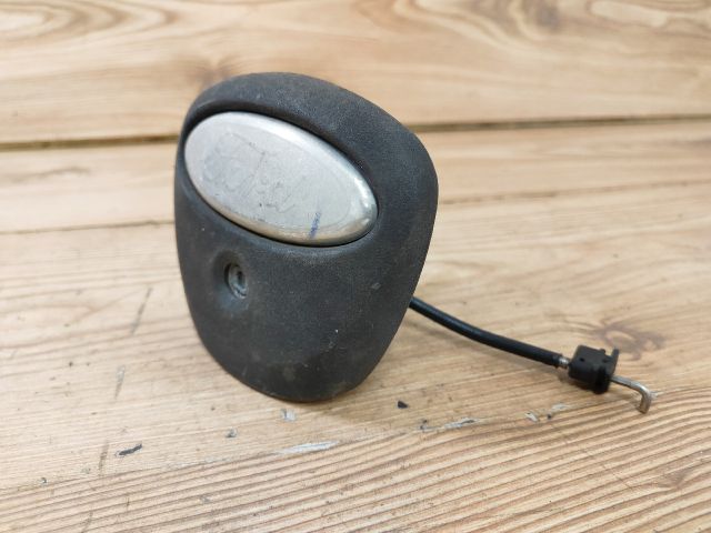 bontott FORD KA Csomagtér Nyitó Kar / Gomb