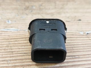 bontott FORD KA Csomagtér Nyitó Kar / Gomb