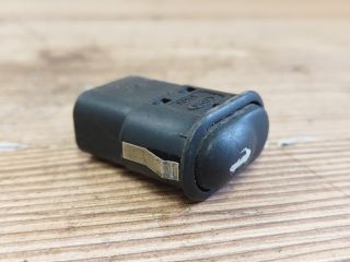 bontott FORD KA Csomagtér Nyitó Kar / Gomb