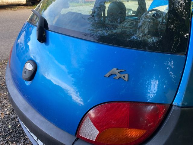 bontott FORD KA Csomagtérajtó (Részeivel)