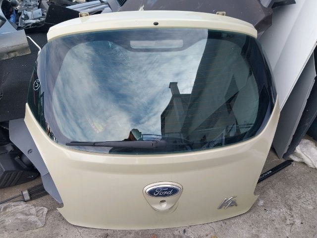 bontott FORD KA Csomagtérajtó (Részeivel)