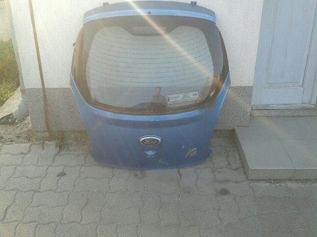 bontott FORD KA Csomagtérajtó (Részeivel)