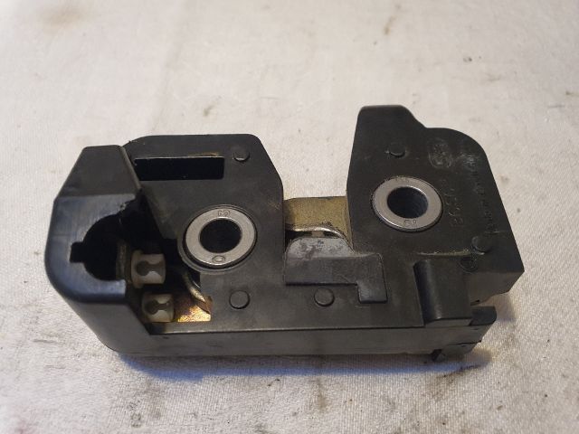 bontott FORD KA Csomagtérajtó Zárszerkezet