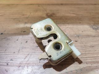 bontott FORD KA Csomagtérajtó Zárszerkezet