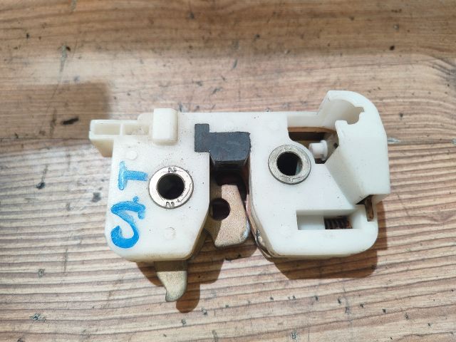 bontott FORD KA Csomagtérajtó Zárszerkezet