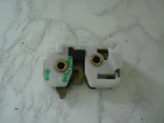 bontott FORD KA Csomagtérajtó Zárszerkezet