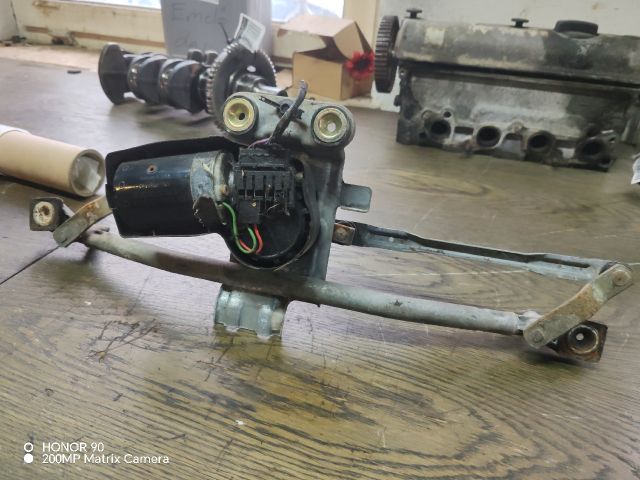 bontott FORD KA Első Ablaktörlő Szerkezet Motorral