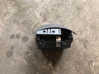 bontott FORD KA Első Hamutartó