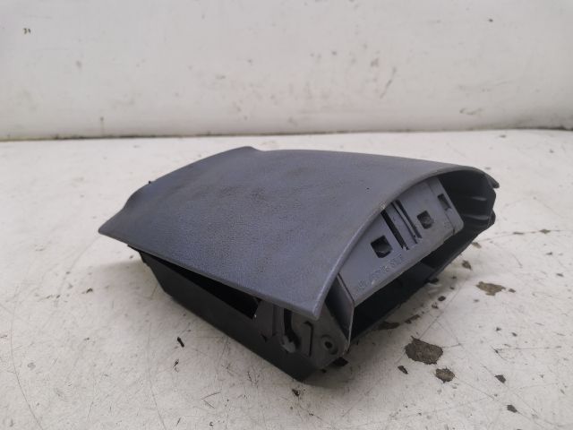 bontott FORD KA Első Hamutartó