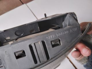 bontott FORD KA Első Hamutartó