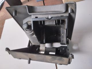 bontott FORD KA Első Hamutartó