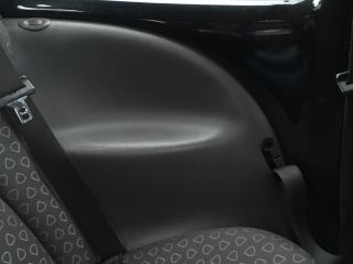 bontott FORD KA Első Hamutartó