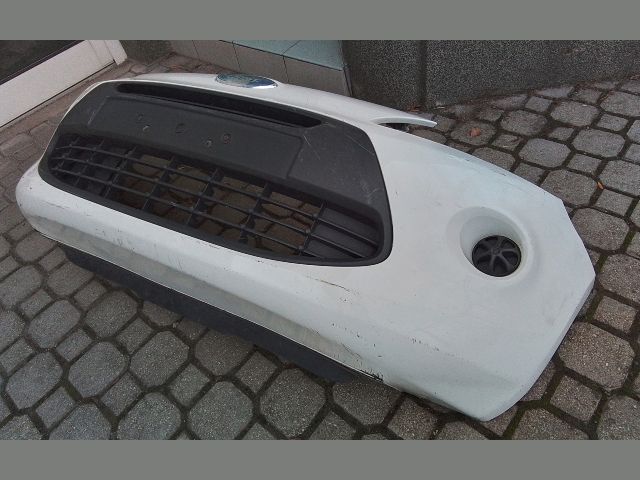 bontott FORD KA Első Lökhárító (Részeivel)