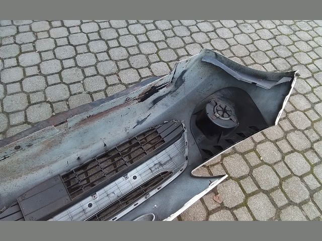 bontott FORD KA Első Lökhárító (Részeivel)