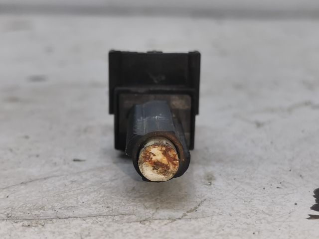 bontott FORD KA Fék Pedál Kapcsoló