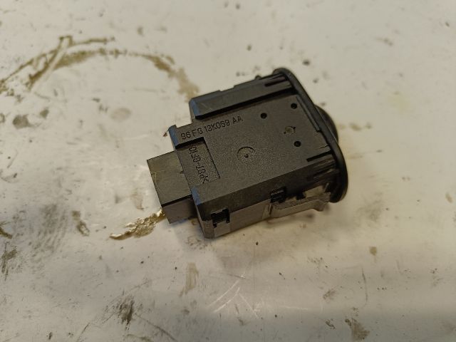 bontott FORD KA Fényszórómagasság Állító Kapcsoló