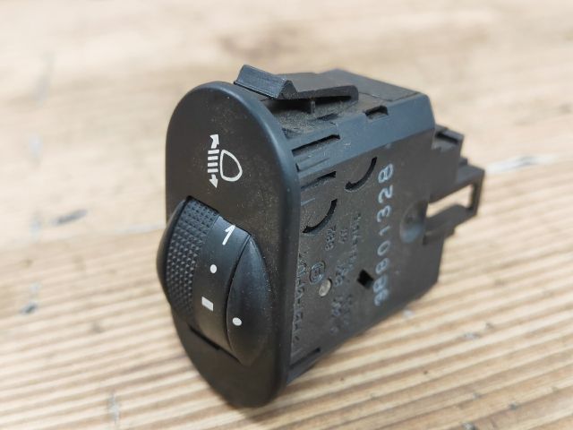 bontott FORD KA Fényszórómagasság Állító Kapcsoló