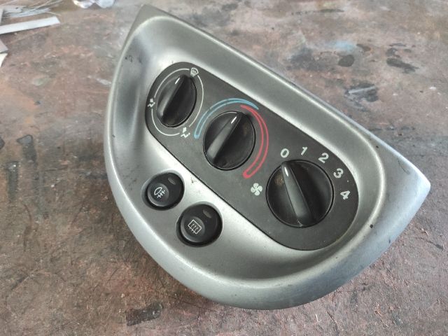 bontott FORD KA Fűtéskapcsoló (Nem klímás)