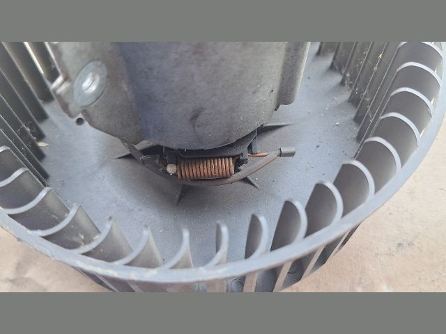 bontott FORD KA Fűtőmotor (Klímás)