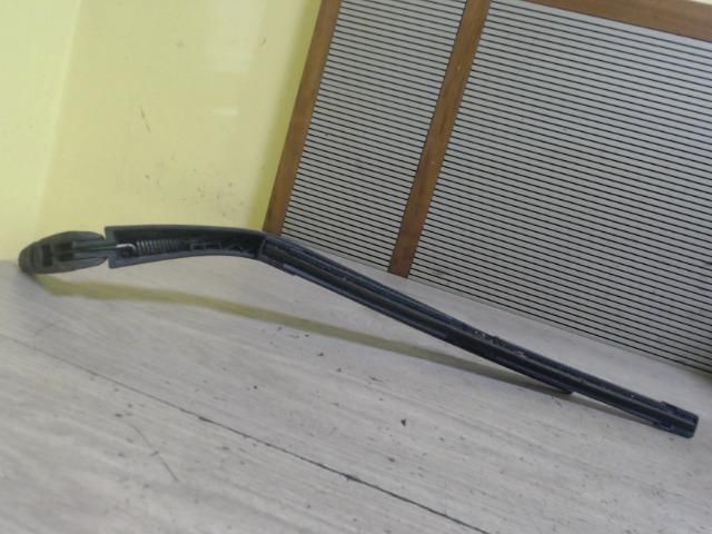 bontott FORD KA Hátsó Ablaktörlő Kar