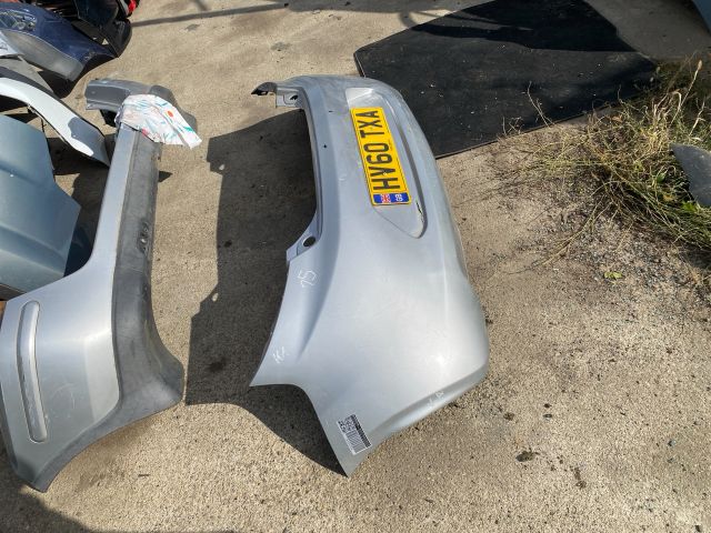 bontott FORD KA Hátsó Lökhárító (Részeivel)