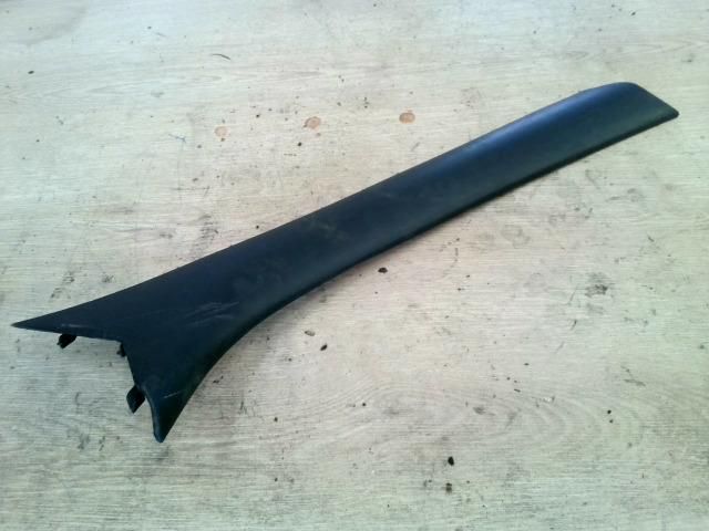 bontott FORD KA Jobb A Oszlop Burkolat