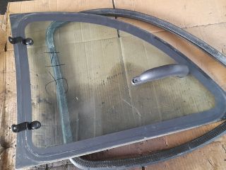 bontott FORD KA Jobb C Oszlop Oldalablak Üveg