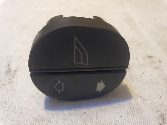 bontott FORD KA Jobb első Ablakemelő Kapcsoló