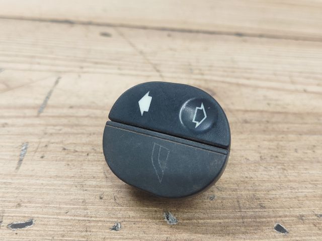 bontott FORD KA Jobb első Ablakemelő Kapcsoló