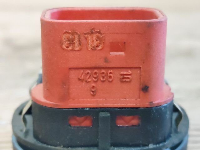 bontott FORD KA Jobb első Ablakemelő Kapcsoló