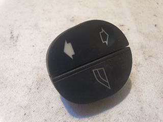 bontott FORD KA Jobb első Ablakemelő Kapcsoló