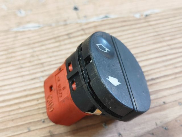 bontott FORD KA Jobb első Ablakemelő Kapcsoló