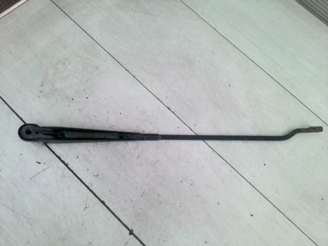 bontott FORD KA Jobb első Ablaktörlő Kar