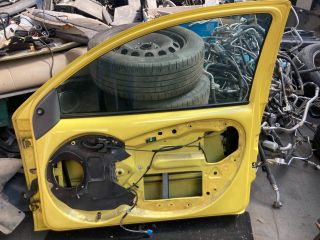 bontott FORD KA Jobb első Ajtó (Részeivel)