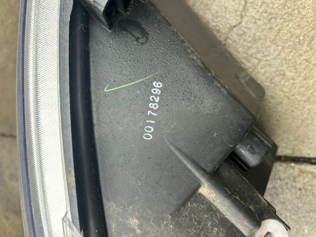 bontott FORD KA Jobb Fényszóró