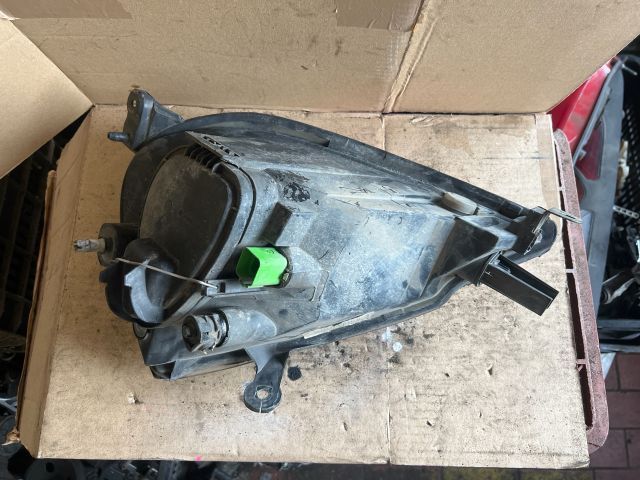 bontott FORD KA Jobb Fényszóró