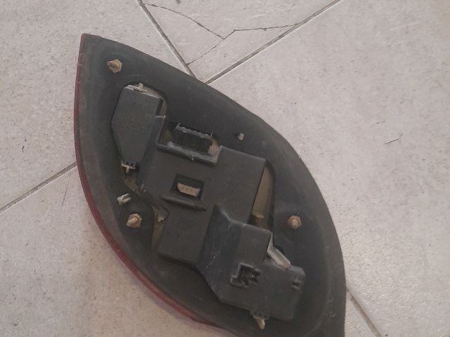 bontott FORD KA Jobb Külső Hátsó Lámpa