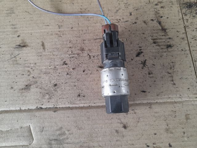 bontott FORD KA Klíma Nyomásérzékelő Kapcsoló