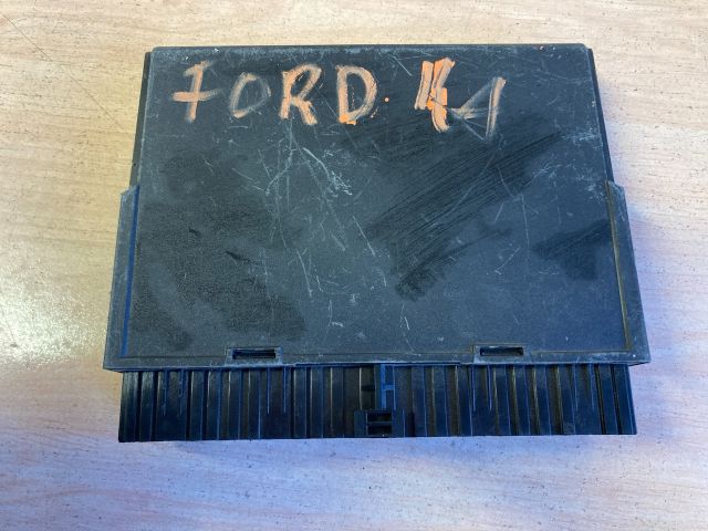 bontott FORD KA Komfort Elektronika