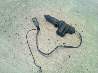 bontott FORD KA Központizár Motor Csomagtérajtó