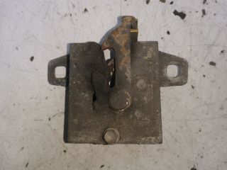 bontott FORD KA Motorháztető Zárszerkezet