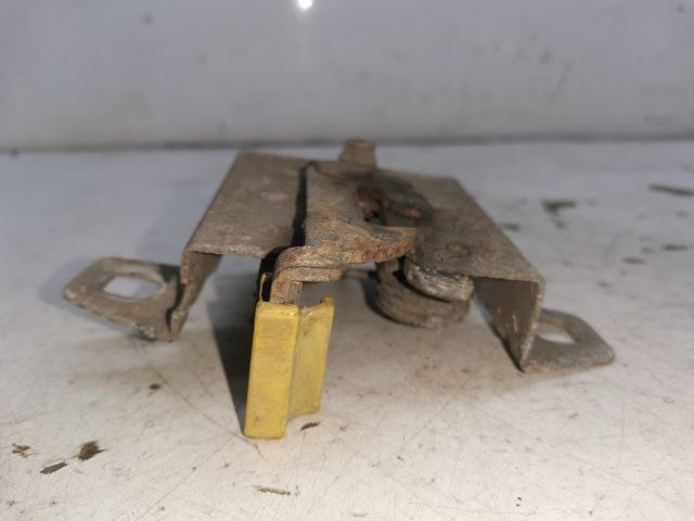 bontott FORD KA Motorháztető Zárszerkezet