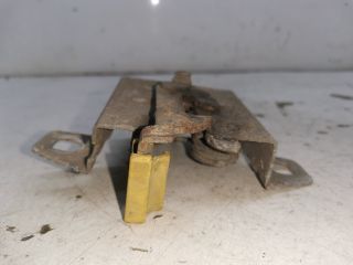 bontott FORD KA Motorháztető Zárszerkezet