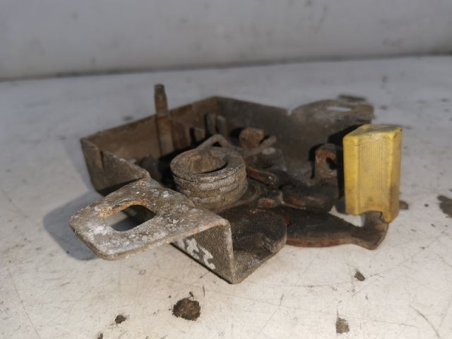 bontott FORD KA Motorháztető Zárszerkezet