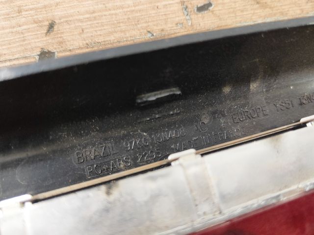 bontott FORD KA Pótféklámpa