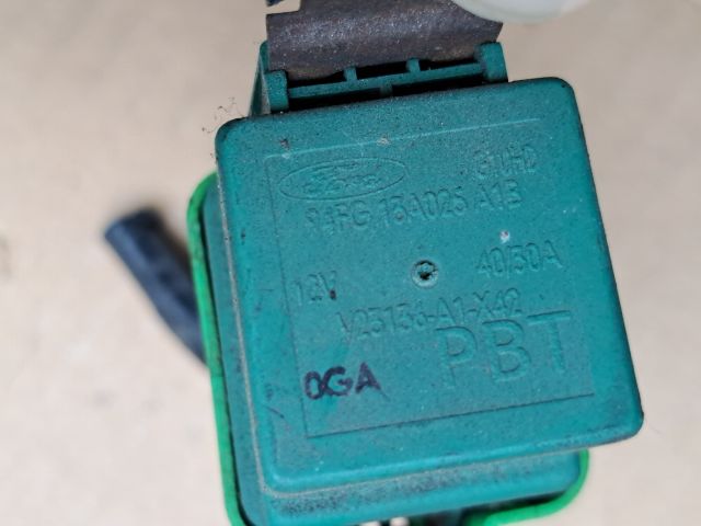 bontott FORD KA Relé