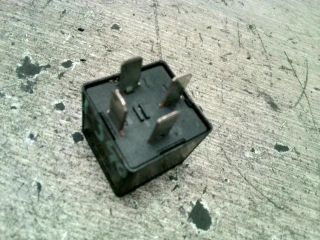 bontott FORD KA Relé