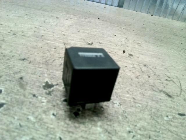 bontott FORD KA Relé