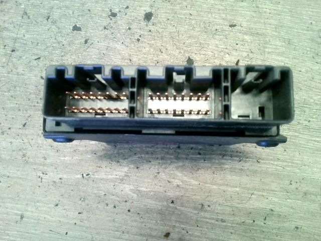 bontott FORD KA Riasztó Központ